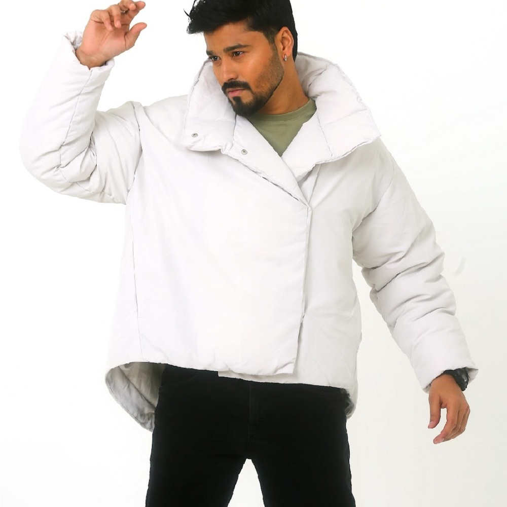 White Puffer Jacket with Oversized Fit and Quilted Design